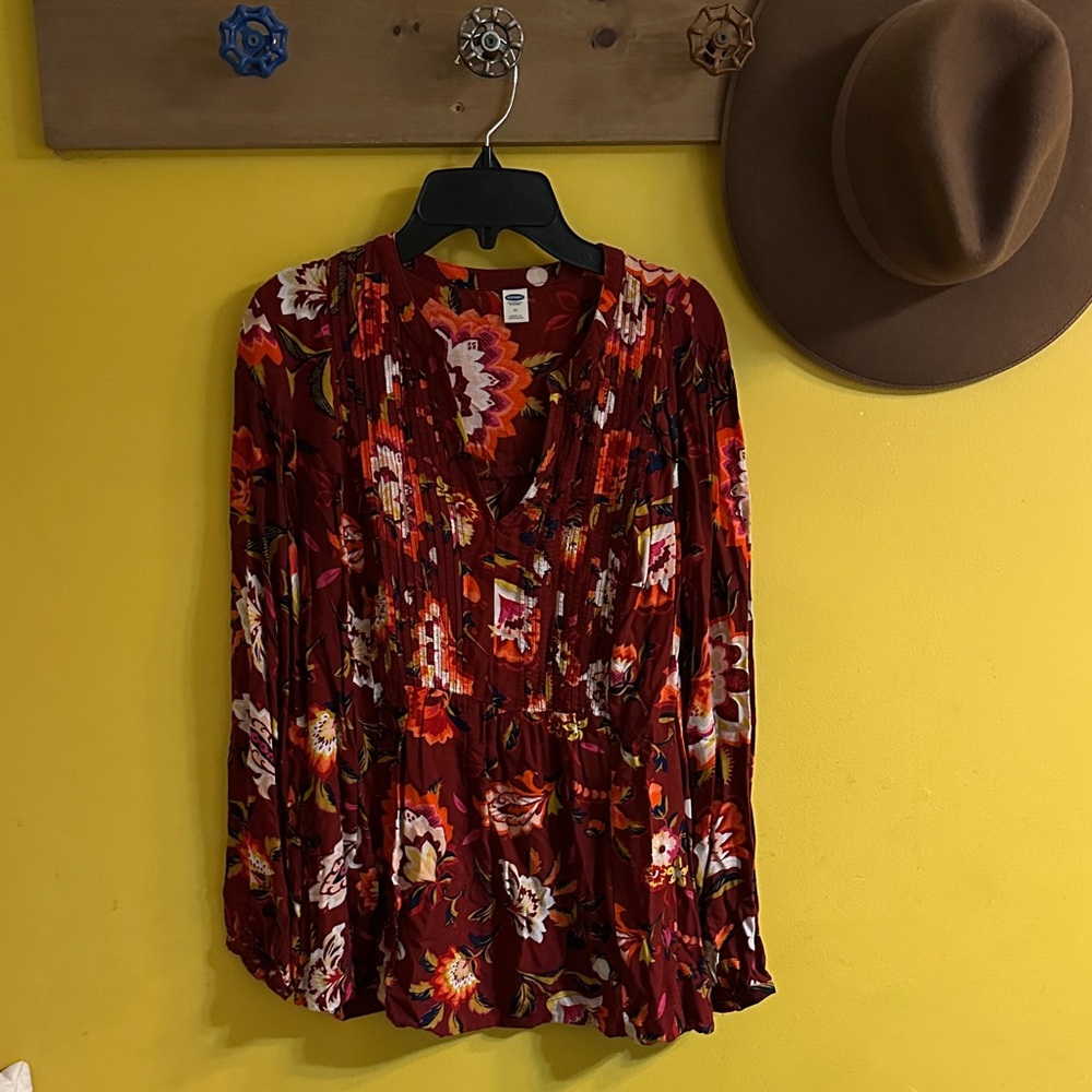 Old Navy Floral V-Neck Blouse - Burgundy
